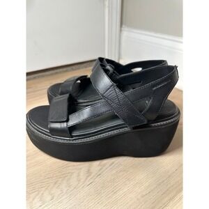 Vagabond Shoemakers Courtney platform sandals in black Size 38- US 7.5‎